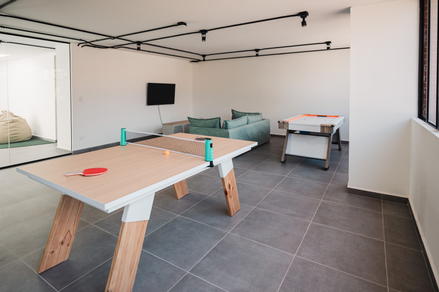 Servicios para que tu día a día en The Spot sea lo más cómodo posible. Te ofrecemos una serie de servicios incluidos en el precio de tu apartaestudio.